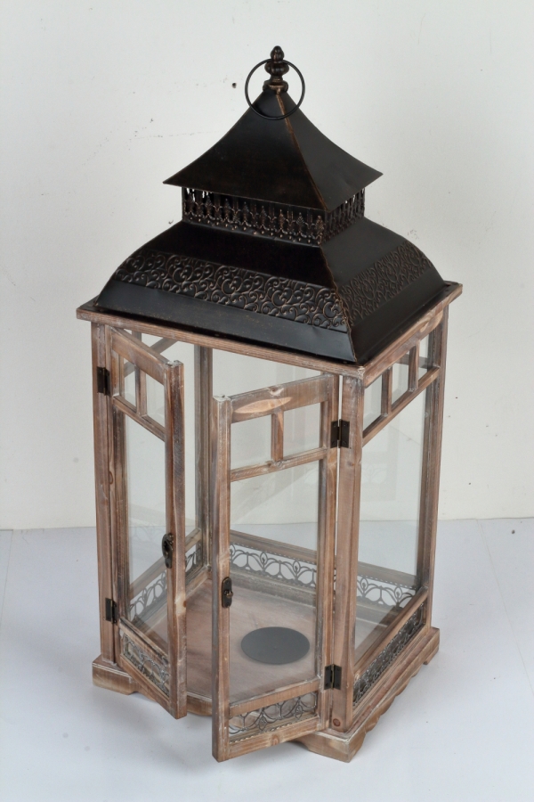 Dřevěná lucerna tmavě hnědá s kovovu stříškou 86cm