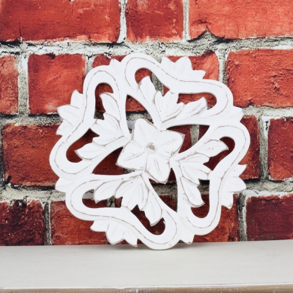 Dřevěná nástěnná dekorace květina 30x30cm