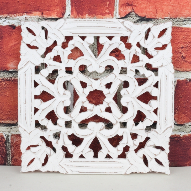 Dřevěná nástěnná dekorace ornament 30x30cm