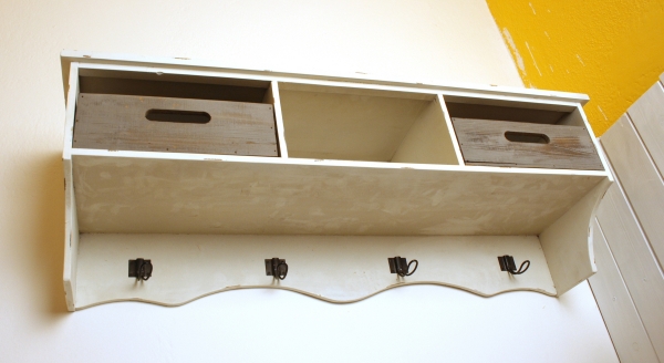 Dřevěná polička se dvěma šuplíky 96cm 