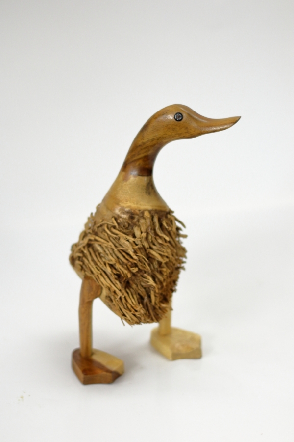 Dřevěná postavička střapaté kačenky 22cm