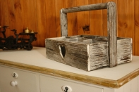 Dřevěná přepravka - květináč na bylinky 34x23x25cm