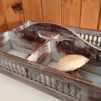 Dřevěná přepravka s patinou 26x38x8cm