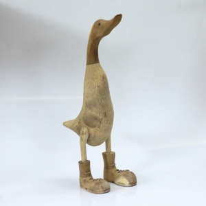 Dřevěná socha do zahrady Kačka 47cm