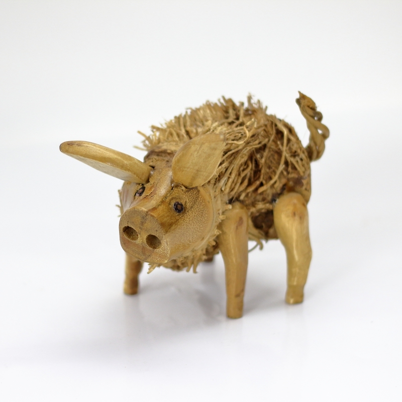 Dřevěná socha prasátko Pepík