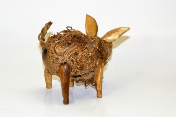 Dřevěná socha prasátko Pepík