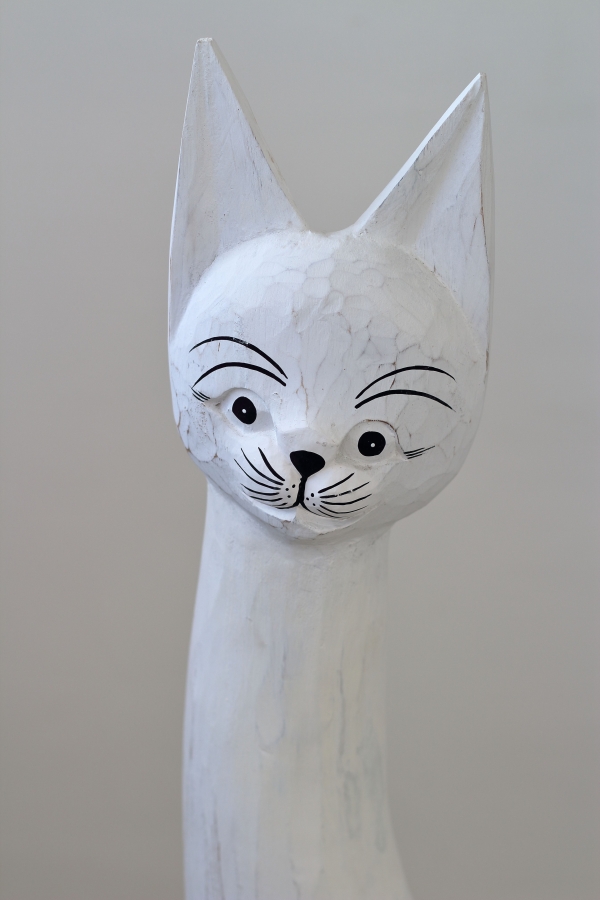 Dřevěná soška kočka bílá 100cm