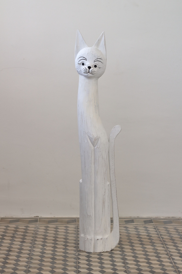 Dřevěná soška kočka bílá 100cm
