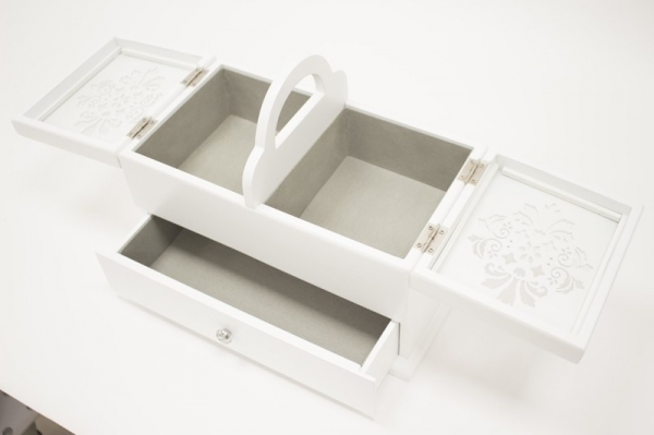 Dřevěná šperkovnice 23,5x30x17 cm