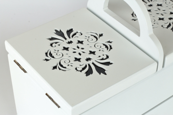 Dřevěná šperkovnice 23,5x30x17 cm