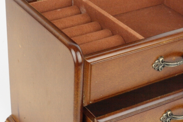 Dřevěná šperkovnice s šuplíky 20x14x15cm