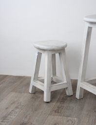 Dřevěná stolička 40cm