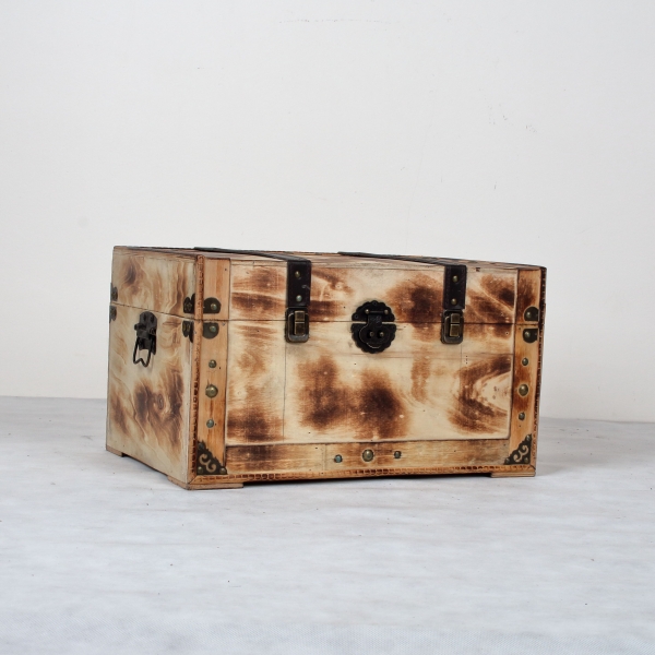 Dřevěná truhla 45x29,5x26cm