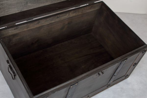 Drevěná truhla 60x37x37cm