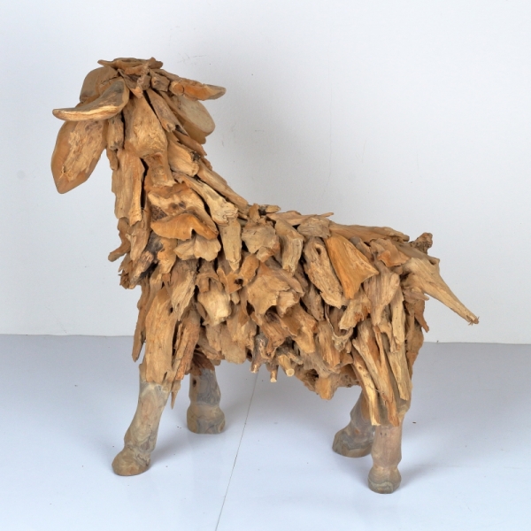 Dřevěná zahradní dekorace beran 81x66x25cm 12kg