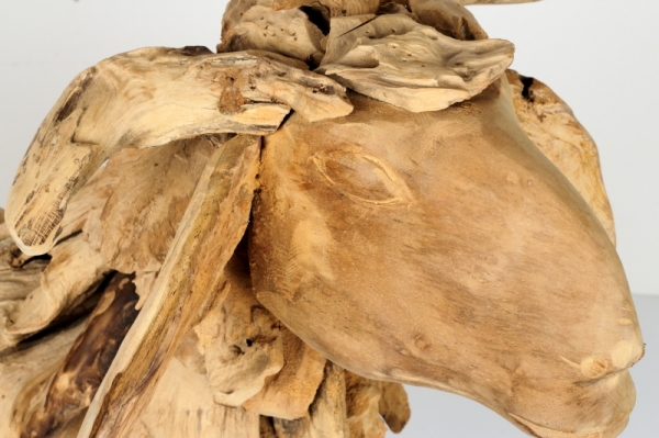 Dřevěná zahradní dekorace beran 81x66x25cm 12kg