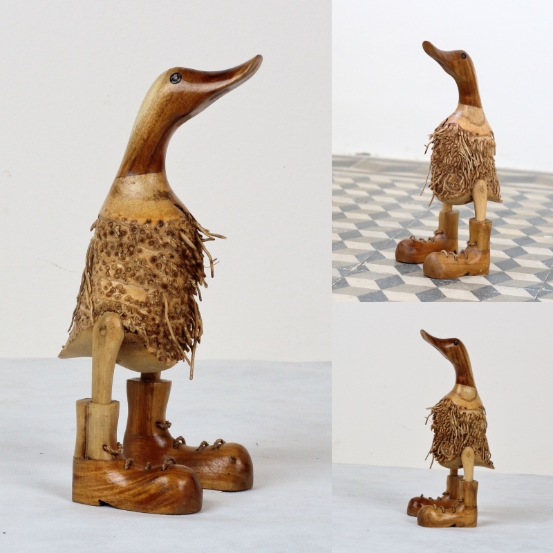 Dřevěná zahradní dekorace kachna střapatá 25cm