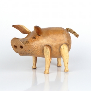 Dřevěná zahradní dekorace prase holé lakované (typ D) 18x15cm
