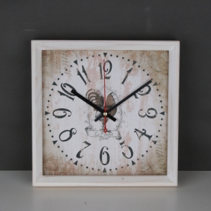 Dřevěné hodiny s kohoutem 21x21cm