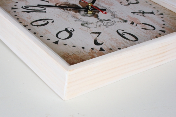 Dřevěné hodiny s kohoutem 21x21cm