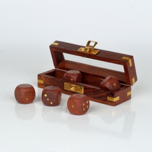 Dřevěné hrací kostky v krabičce 13x4x3,7cm