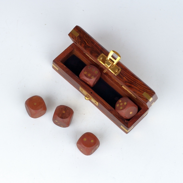 Dřevěné hrací kostky v krabičce 13x4x3,7cm