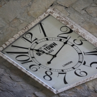 Dřevěné nástěnné hodiny OLD TOWN 60x60cm