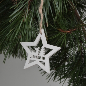 Dřevěné ozdoby na stromeček hvězda vánoční les 7cm (sada 6ks)