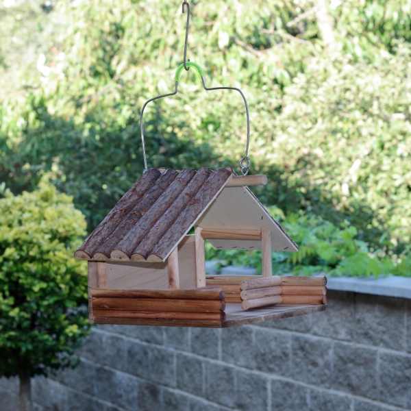 Dřevěné ptačí krmítko 24x37x34cm