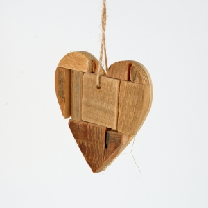 Dřevěné srdíčko 9x9cm
