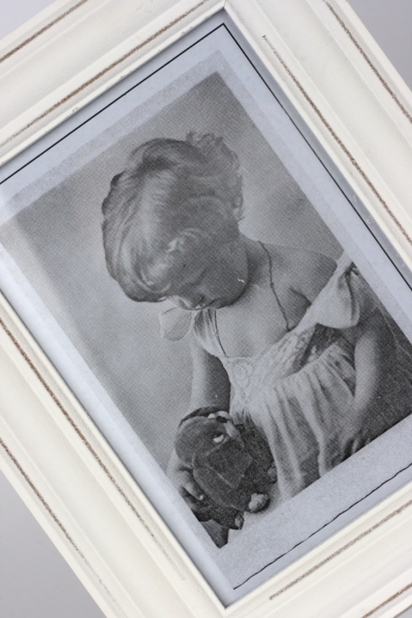 Dřevěný bílý fotorámeček s patinou 24x19,5cm