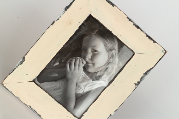 Dřevěný fotorám starobylý vzhled 20,5x26cm