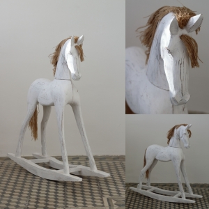 Dřevěný houpací kůň dekorace 80cm