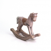 Dřevěný houpací kůň růžový 13x11,5x4,5cm
