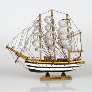 Dřevěný model námořní lodi AMERIGO VESPUCCI 21x24cm