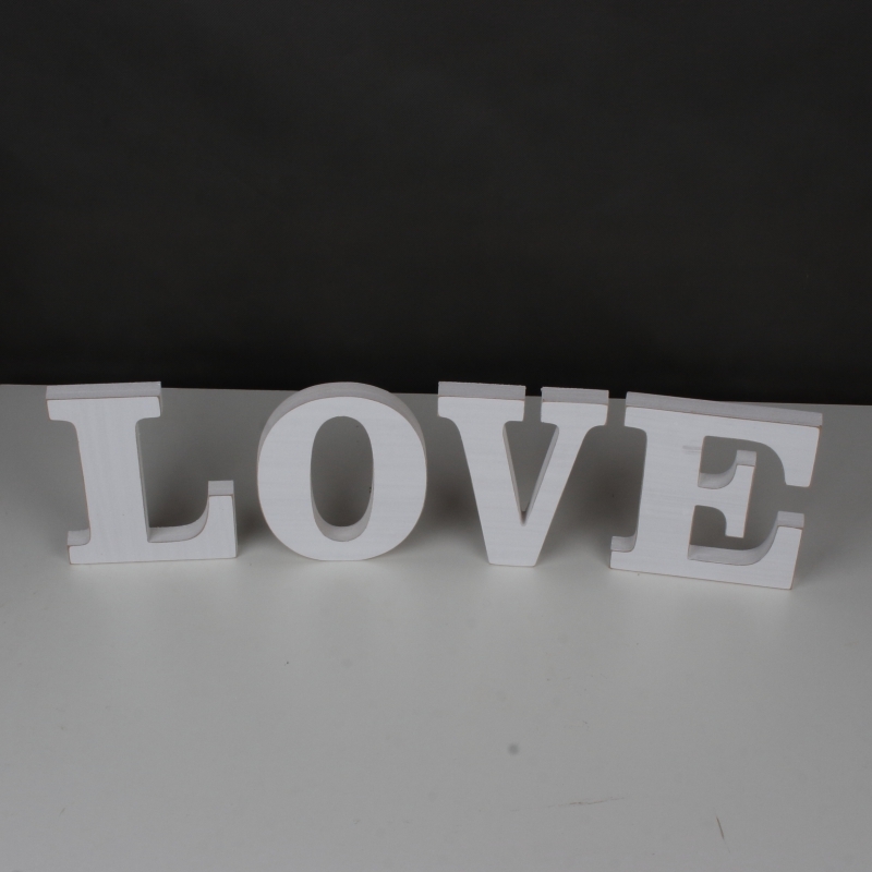 Dřevěný nápis LOVE 17,5cm
