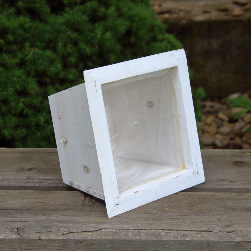 Dřevěný obal na květináč 18x18x12cm