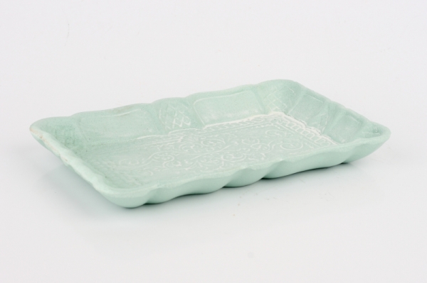 Dřevěný podnos s ornamentem mint 19x12x2cm