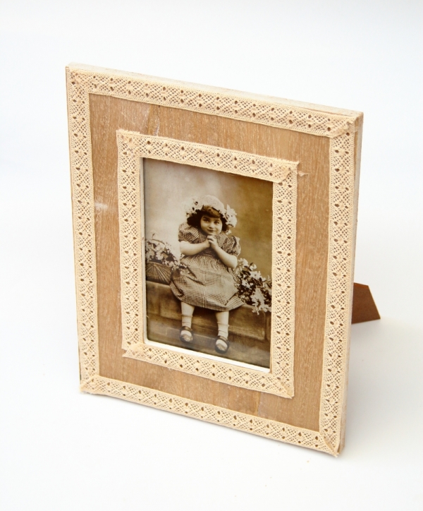 Dřevěný rámeček na fotky 19,5x24,5cm