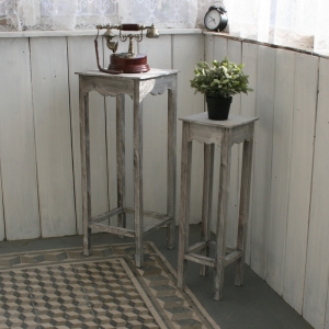 Dřevěný stojan na květiny šedý 68/80cm (sada 2ks)