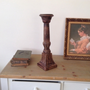 Dřevěný svícen se čtvercovou podestou 40cm