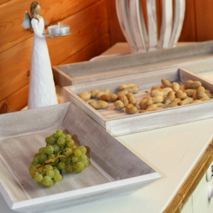 Dřevěný tác s patinou 41x21cm