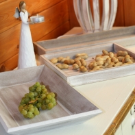 Dřevěný tác s patinou 41x21cm