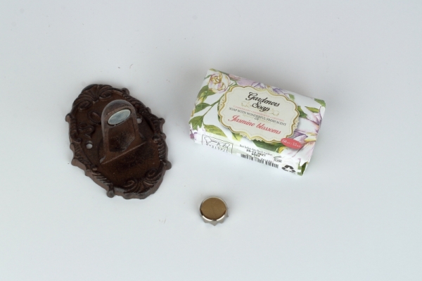 Držák na mýdlo s magnetem 8,1x7,7x10,8cm