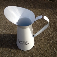 Džbán z bílého smaltu 30cm - poškozený C