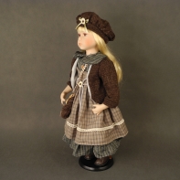 Exkluzivní sběratelská panenka Gabriela 60 cm