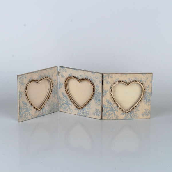 Foto rámeček na více fotek 3 srdíčka