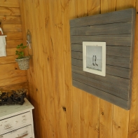 Fotorámeček s bílým rámem