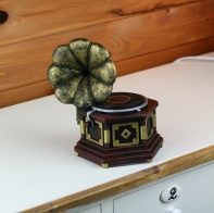 Gramofon retro kasička na peníze 18x17 cm