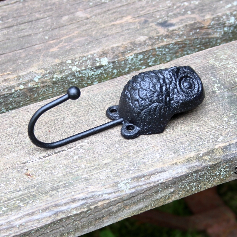 Háček na klíče se sovou černý